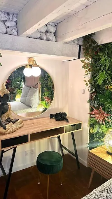 Jungle Love Room Avec Jaccuzi Au Coeur De Nice Frankrijk